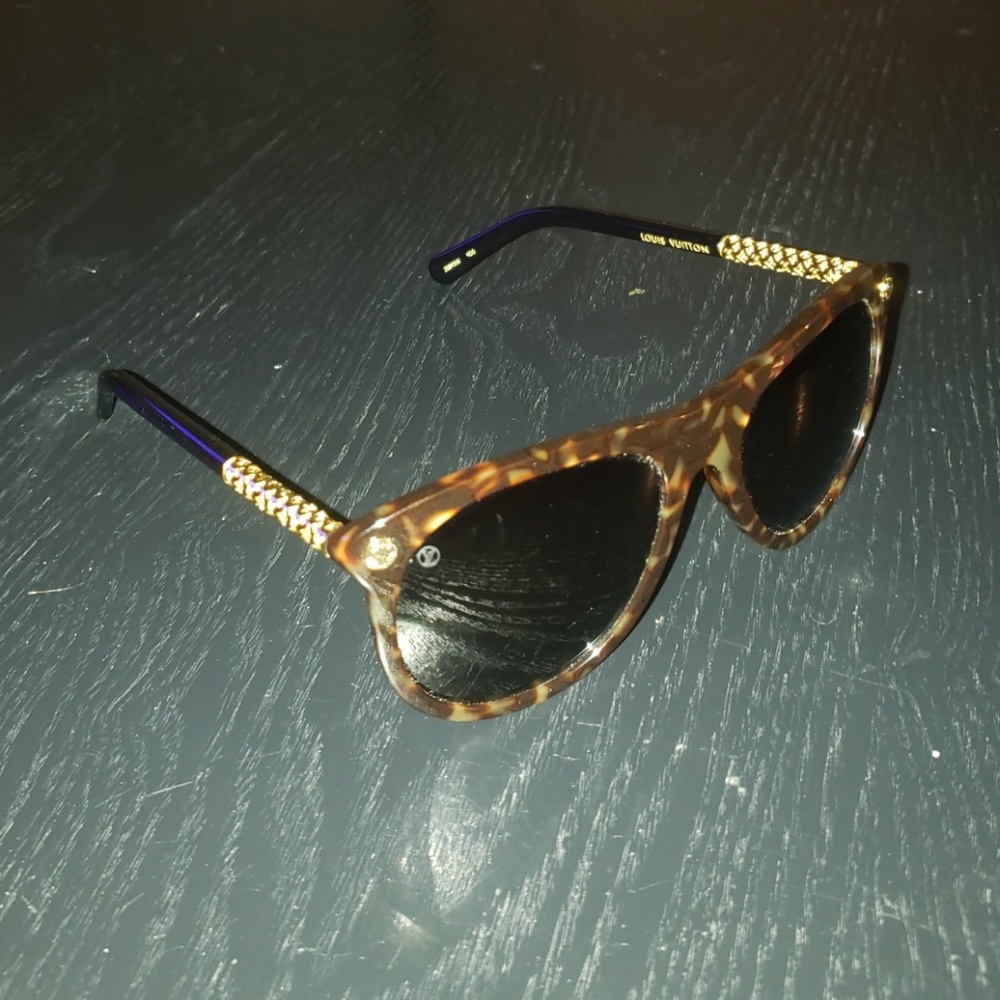 Louis Vuitton Sun Glasses